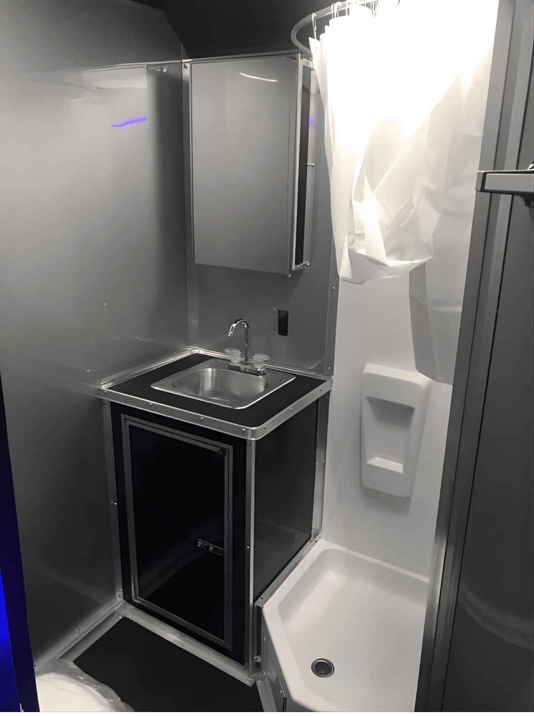 Shower Restrooms Trailer