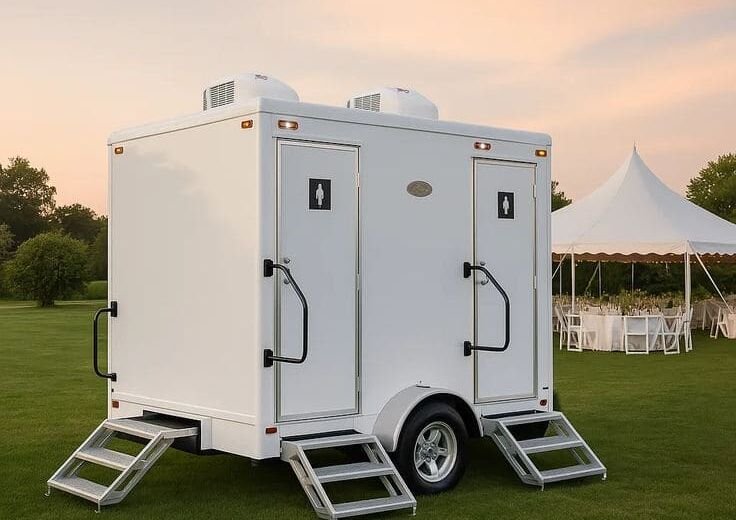 Restroom trailer