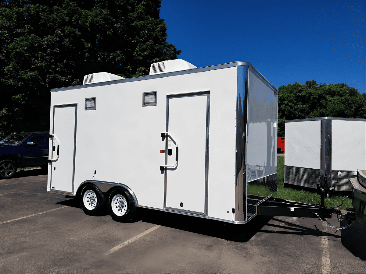 Shower Restrooms Trailer